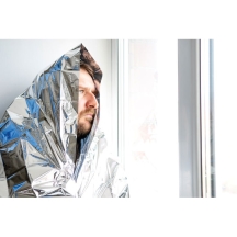 HELP Šilumą sulaikanti avarinė antklodė