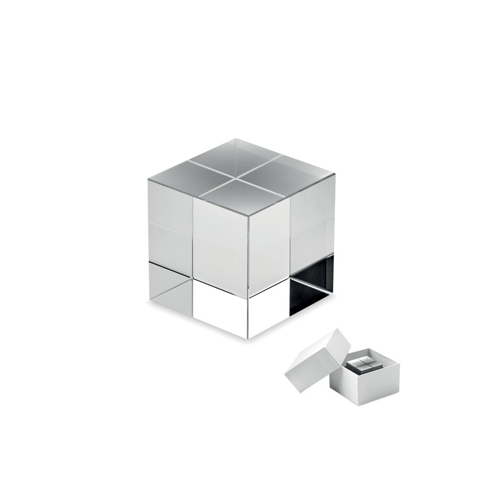 KUBEWARD Stiklinis kubo formos apdovanojimas su dovanų dėžute