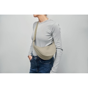 KOROVIN CROSS  Pusmėnulio formos „crossbody“ rankinė