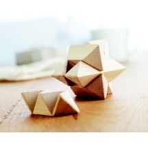 STARNATS Medinis žvaigždės formos galvosūkis su maišeliu