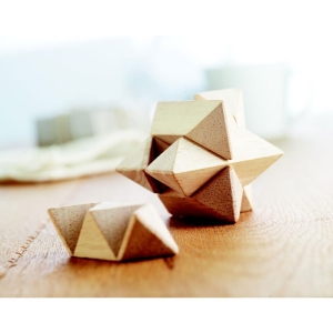 STARNATS Medinis žvaigždės formos galvosūkis su maišeliu