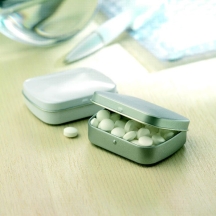 BRISE Mėtinės pastilės skardinėje dėžutėje